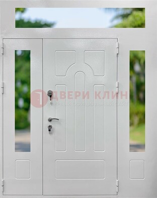 Белая стальная дверь порошок со стеклом и фрамугами ДФГ-11 в Волжском