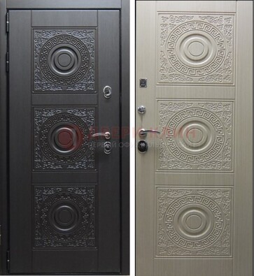 Темная стальная дверь с МДФ ДМ-161 для коттеджа в Волжском