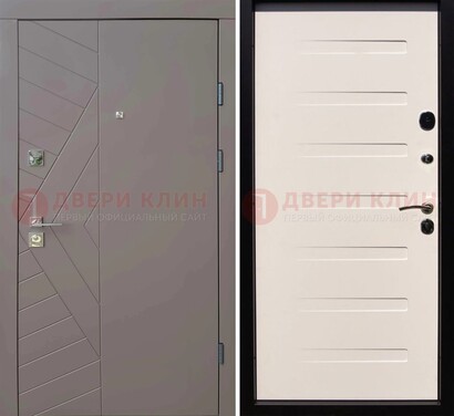 Светло-серая стальная филенчатая дверь с МДФ ДМ-199 в Волжском