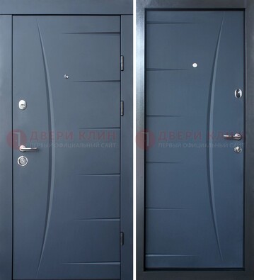 Серая входная дверь с фигурной фрезеровкой МДФ ДМ-213 в Волжском