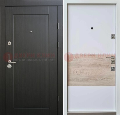 Черная металлическая дверь с белой МДФ внутри ДМ-230 в Волжском