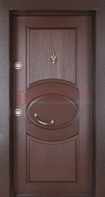 Железная дверь с массивом дуба в стиле классика ДМД-55 в Волжском