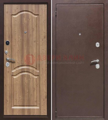 Коричневая железная дверь с порошковым окрасом ДП-191 в Волжском