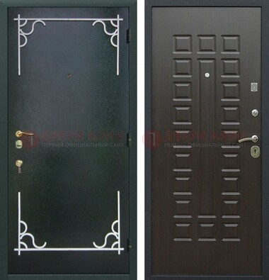 Темная входная дверь с порошковым покрытием и МДФ венге ДП-223 в Волжском