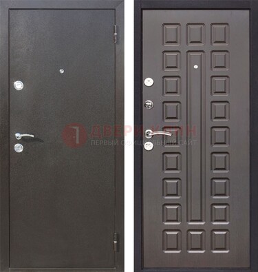 Коричневая железная дверь с порошковым окрасом ДП-63 в Дедовске