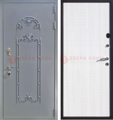 Серая входная дверь с порошковым покрытием ДП-67 в Волжском