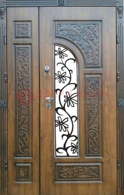 Морозостойкая металлическая парадная дверь ДПР-12 в Волжском