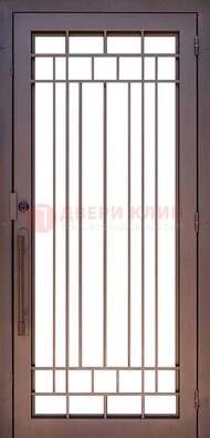 Стальная решетчатая дверь в коричневом цвете ДР-12 в Волжском