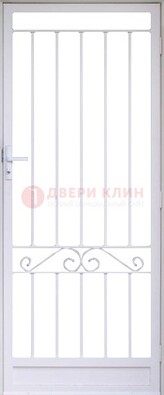 Белая стальная решетчатая дверь с волютами ДР-30 в Волжском