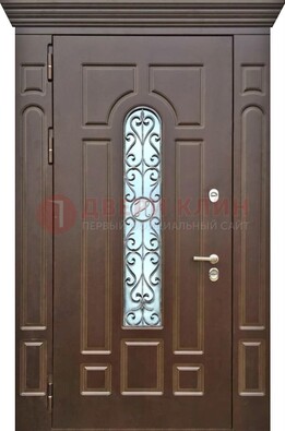 Коричневая железная дверь со стеклом ковкой для частного дома ДСК-133 в Волжском