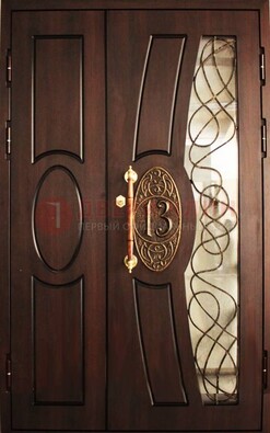 Полуторная стальная дверь со стеклом и золотой ковкой ДСК-14 в Волжском