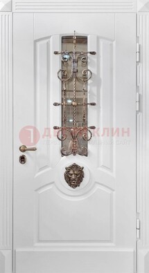 Белая металлическая дверь с виноритом и стеклом с ковкой ДВТ-165 в Волжском