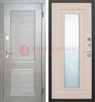Светлая металлическая филенчатая дверь и МДФ Белый дуб с зеркалом ДЗ-104 в Волжском