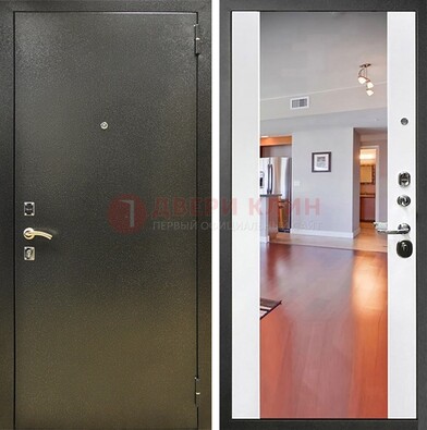 Входная темно-серая дверь c порошковым покрытием и Белой МДФ с зеркалом ДЗ-115 в Волжском